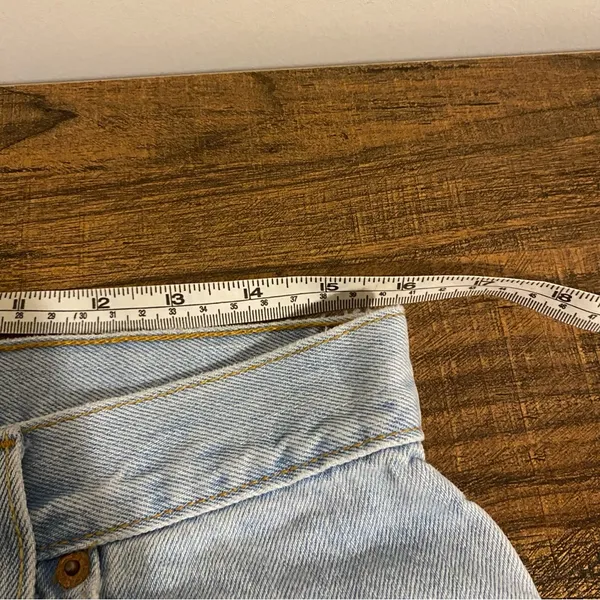 Levi’s Vintage Denim Shorts size 32 - Image 9