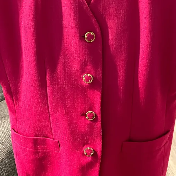 Women’s Size 10 Pink Atrium Collection 2 Piece Skirt Suit - Image 7