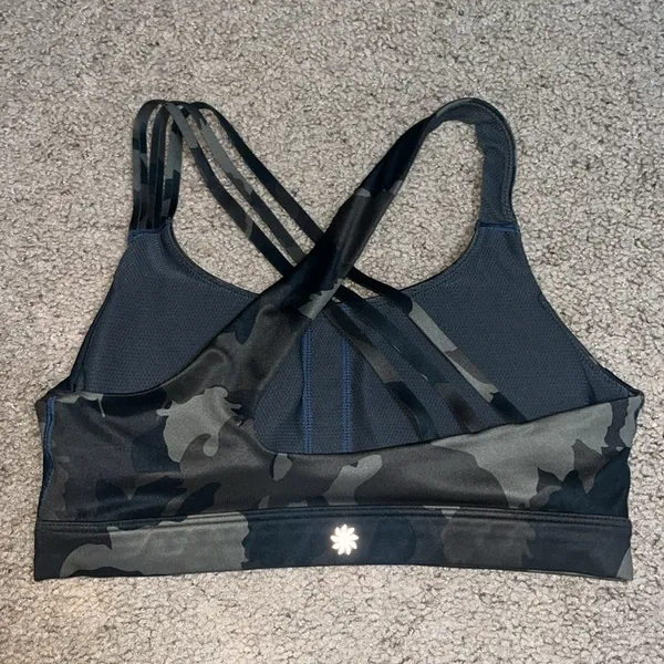 Athleta Run Free Asymmetrical Strappy‎ Sports Bra Deep Leaf Camo Medium - Image 5