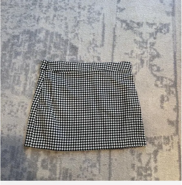 Steve Madden Houndstooth Mini Skirt - Image 4