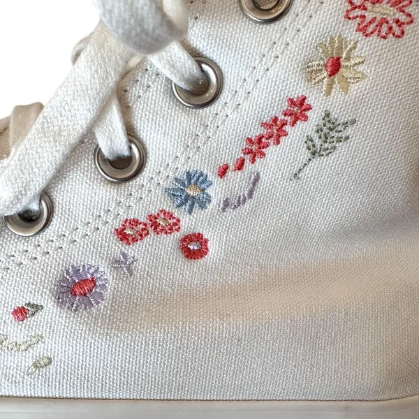 Converse Chuck Taylor All Star Lift Floral Embroidered‎ Hi Tops Women 8.5 - Image 3