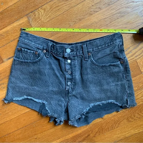 Levi’s 501 Denim Cutoff Shorts Black Button Fly Grunge Faded Distressed Size 29‎ - Image 4
