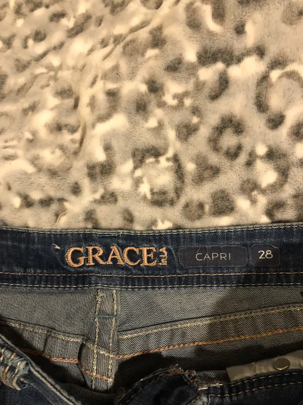 GRACE IN LA Capri Jeans - Image 4
