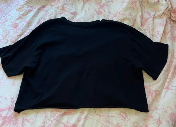 Cropped Tee Black Size L - Image 2