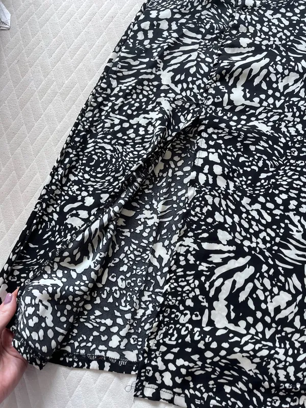Runaway Paris satin skirt - Image 4