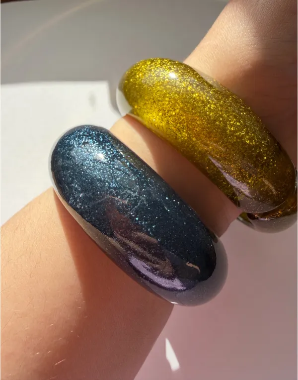 Bold gold and blue chunky statement bangle bracelet resin and stainless steel - Image 5