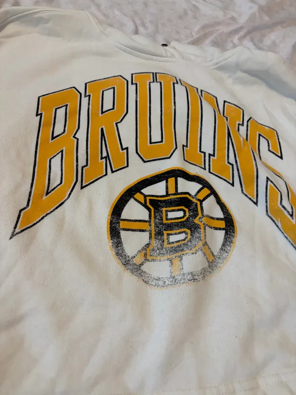 47 Harper slightly cropped Boston’s bruins hoodie - Image 4
