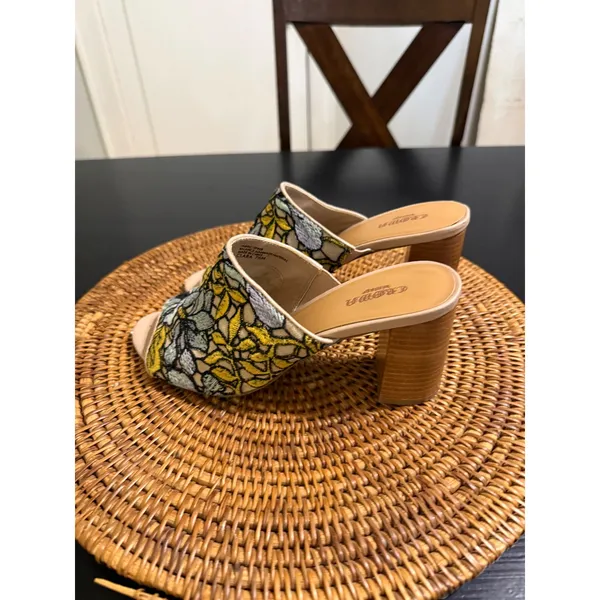 Crown Vintage Clara Embroidered Floral Block Heel Mules Yellow Blue 7.5M - Image 7