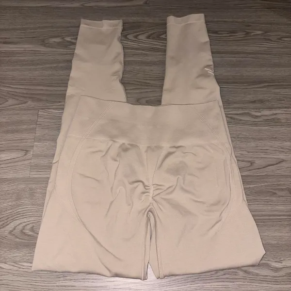 Oner Active “Sand” Beige Effortless Seamless Leggings - Image 4