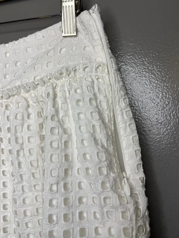 Ann Taylor Skirt Womens 4 White Eyelet Lace A-Line Lined Short Summer Casual - Image 3