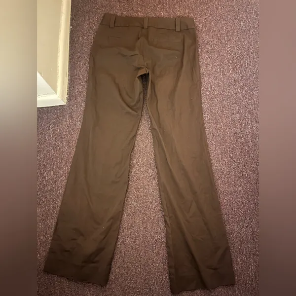 GAP Women's Curvy Fit Flared Leg Brown Chinos - Image 2