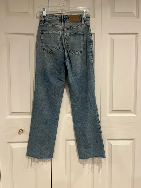 ZARA High-Rise Straight Leg Jeans in Light Blue - Image 2