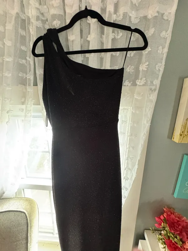 Windsor Black One-Shoulder Dress - Image 2