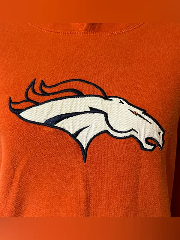 PINK Victoria's Secret Denver Broncos Pullover Hoodie with Classic White Logo - Image 3