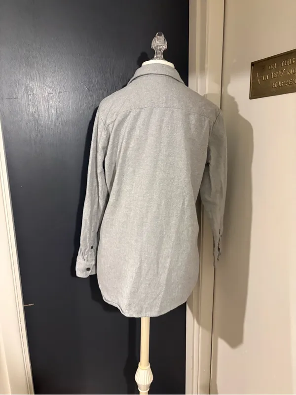 Madewell Long-Sleeve Flannel 100% Cotton Button-Up Shirt in Light Gray - Image 3