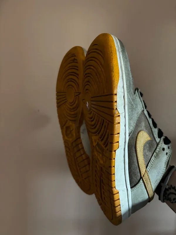 Nike Dunk Low 'Dusty Olive' - Image 5
