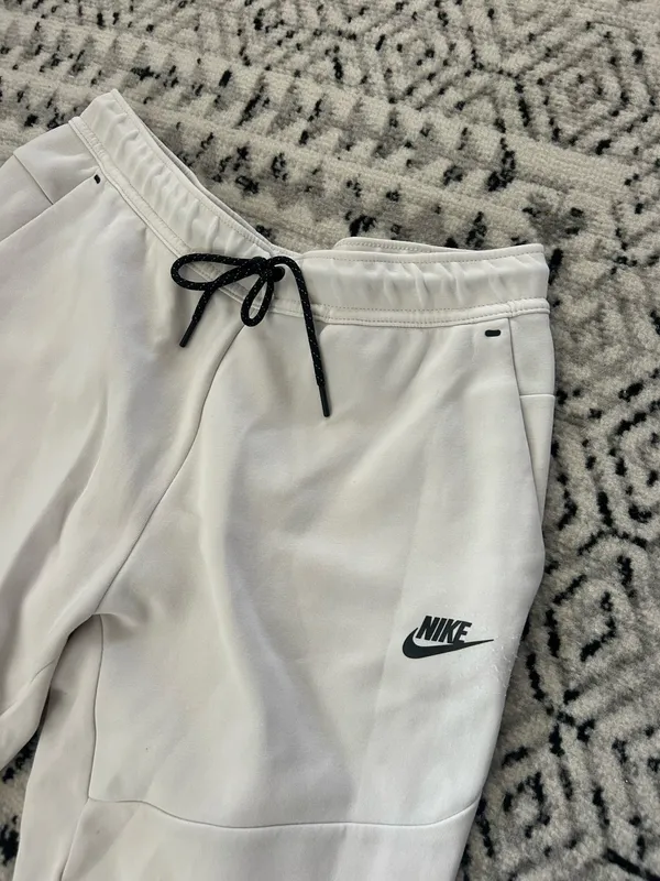 Men’s Nike Sweatpants Tech - Image 2