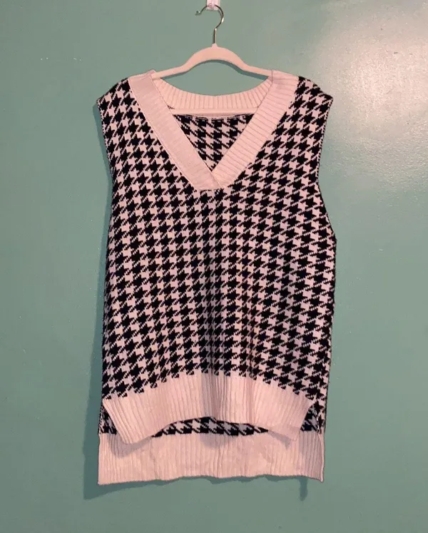 Sweater Vest Black Size L - Image 3