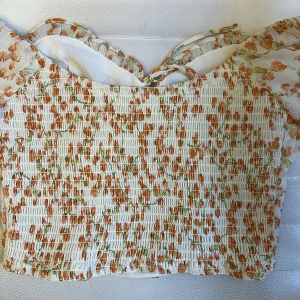 Altar’d State Puff Sleeve Crop Top Flpral Orange Off White NWOT - Image 4
