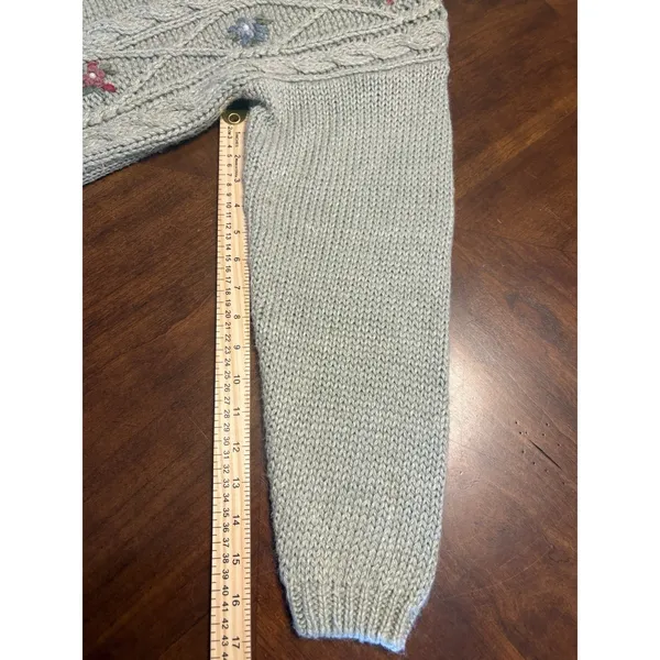 Vintage Bobbie Brooks Womens Sweater Beaded Floral Hand Knitted Cottage Cute Y2K - Image 4