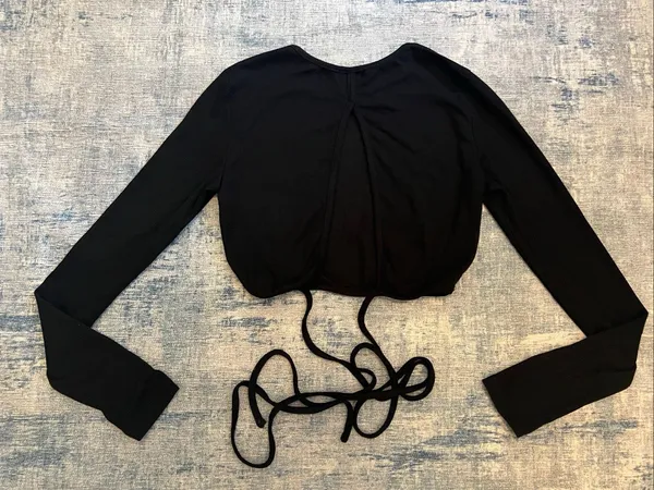 Princess Polly Black Ribbed Knit Long Sleeve Cropped Open Back Tie Waist Top US2 - Image 2