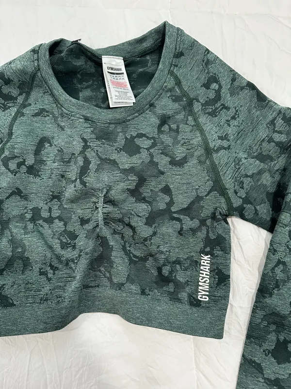 Gymshark Adapt Camo Seamless Long Sleeve Crop Top - Image 3