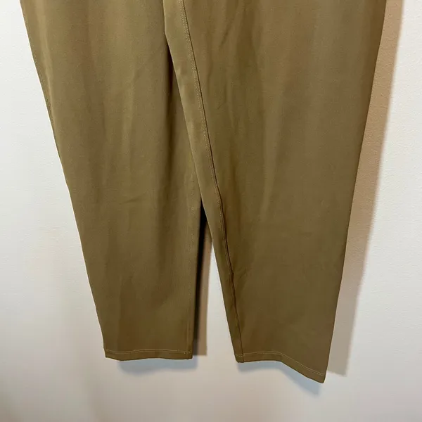Lululemon Keep Moving Stretch High-Rise 7/8 Length Pant Olive Khaki Women's‎ 4 - Image 3
