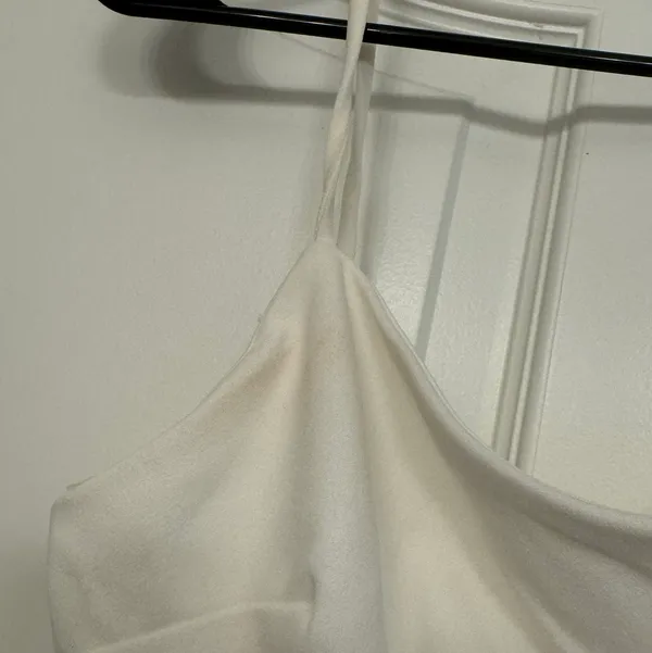 Boutique White Graduation Dress - Image 3