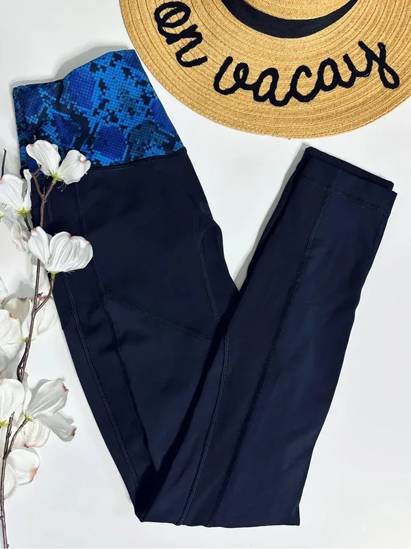Lululemon All The Right Places Pant Size 6 Blue Snake Print Full Length Leggings - Image 6