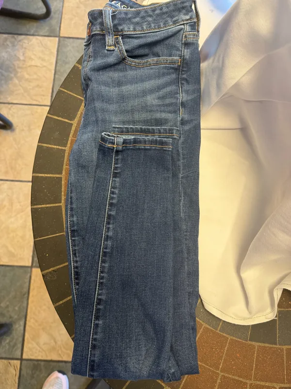 American Eagle Jeans size 2  - Image 7