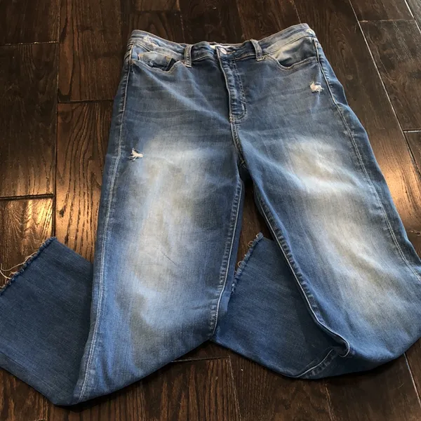 Vervet jeans size 29 raw hem - Image 5