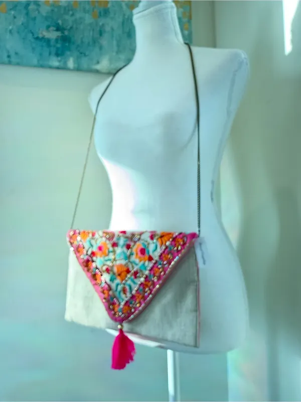 Embroidered Boho Festival Floral Triangle Crossbody Bag - Pink & Beige - Image 2