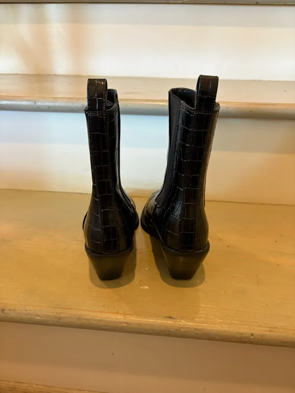& Other Stories Black boots - Image 4