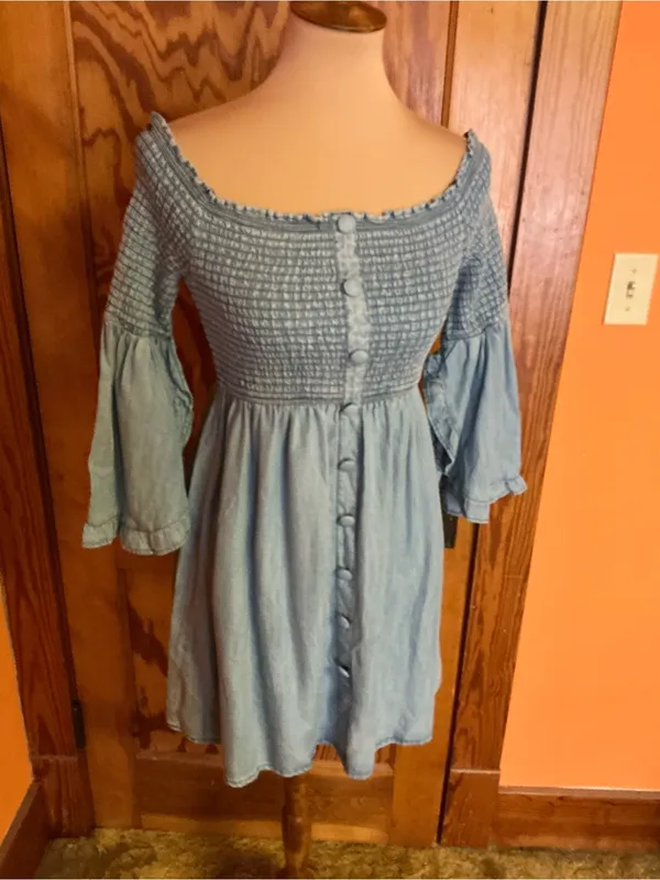 VENUS Denim Dress Size 2 Smocked Off Shoulder Bell Sleeve Button Front Boho - Image 8