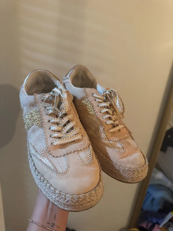 DV by Dolce Vita sneakers - Image 5