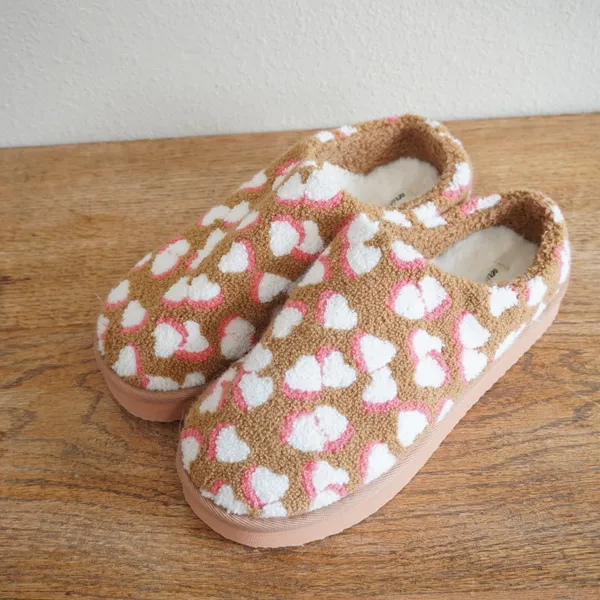 Aerie Size 10 Sherpa Mule Slippers Leopard Heart Print Tan Pink Loungewear Cozy - Image 3