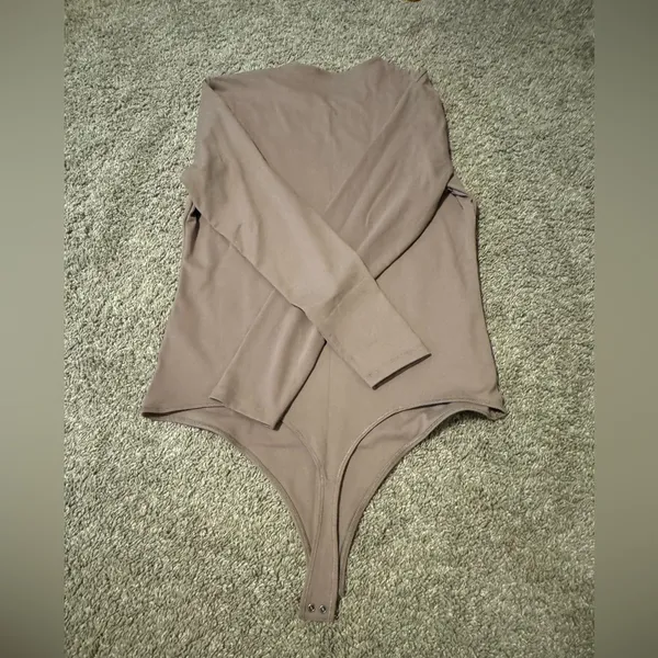 Abercrombie Long Sleeve Bodysuit - Image 2