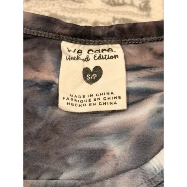 New "We Care Weekend Edition" women's small Good Vibes tie-dye super soft top - Image 2