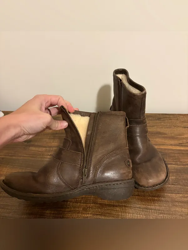Ugg Bryce Brown Leather Moto Boot size 8 - Image 3