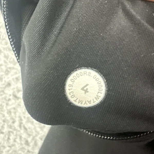 Lululemon Speed Up Shorts Mid Rise 4" Black Athletic Athleisure Women's 4 - Image 6
