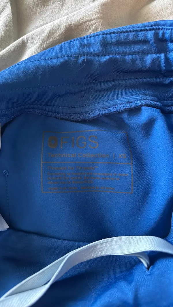 FIGS royal blue Scrub set top and Pants Catarina top and Zamora Jogger - Image 5