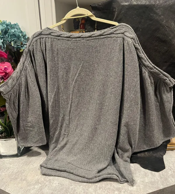 KYE MI Wool Blend Gray 3/4 Dolman Butterfly Sleeve Knit Sweater Women's L - Image 2