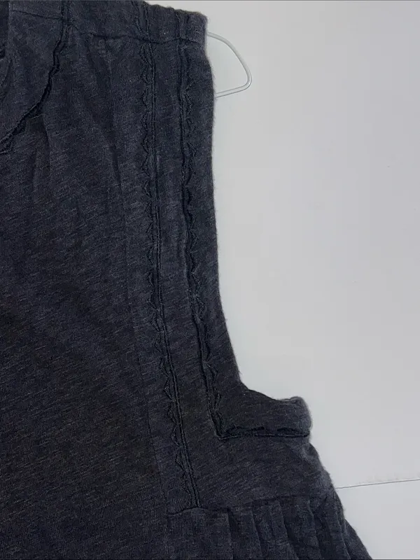 Carve Designs Nicole Black Sleeveless Ruffled V-Neck Top - Image 7