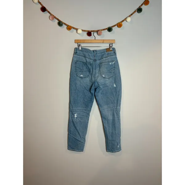 American Eagle distressed Mom jeans - Image 2