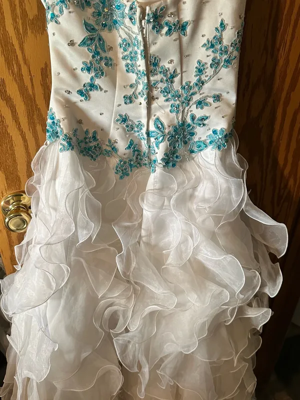 Tiffany Designs - Beaded Floral and Ruffles - Image 4