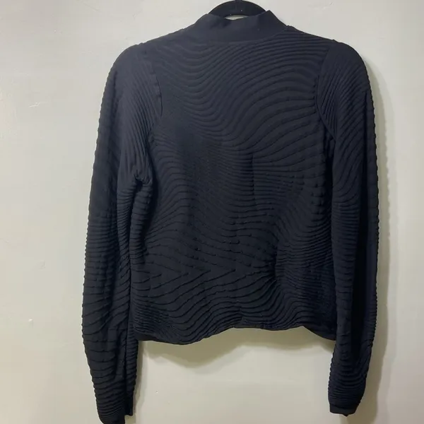 272 Nike Women’s Black Long Sleeve Spandex Muck neck Top .Size-Large. - Image 2