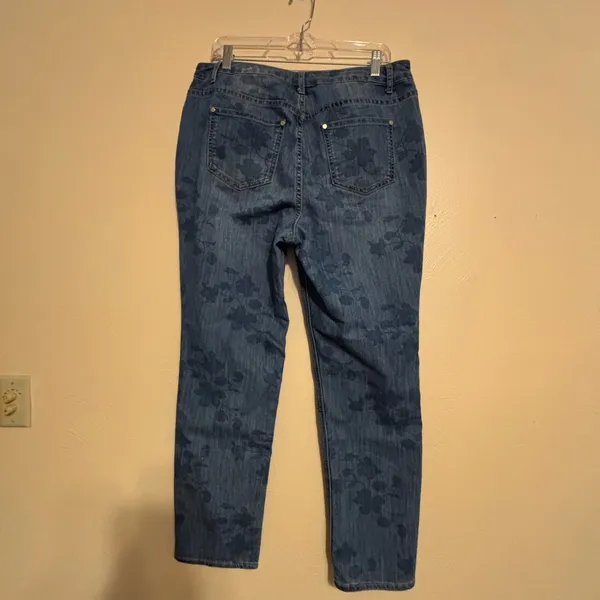 Christopher & Banks Denim Straight Leg Jeans with Floral Pattern - Image 8
