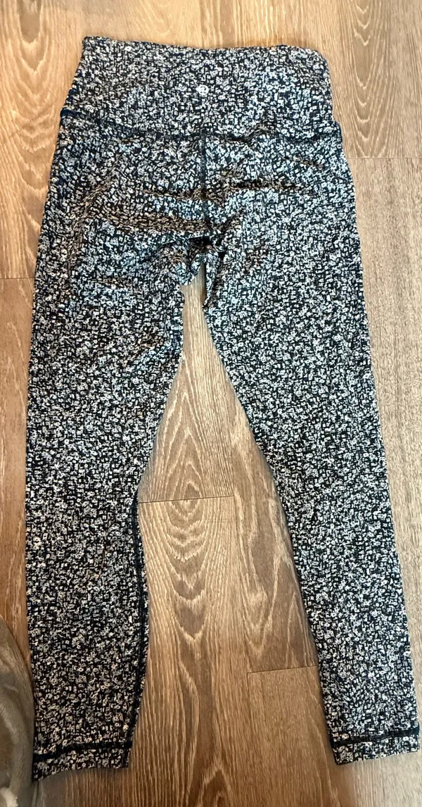 Lululemon Leggings - Image 3