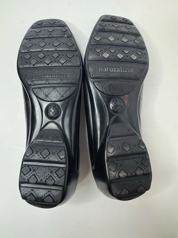 Naturalizer N5 Comfort Black Leather And Fabric Loafers Size 8W - Image 7
