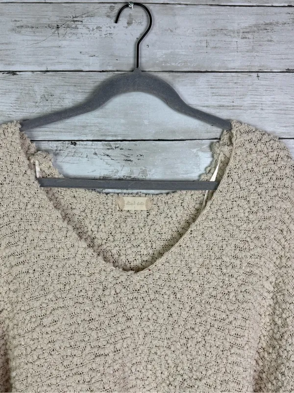 Altar’d State Cozy V-Neck Chunky Knit Sweater - Cream Size Large - Image 2